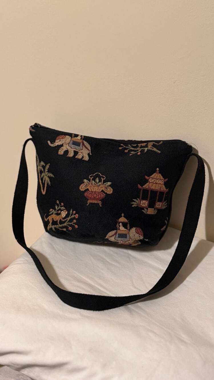 Doodle Bags Embroidered Tapestry Shoulder Bag Monkey and Elephants